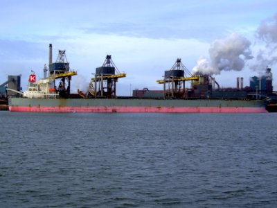 Cape Jacaranda - IMO 9105322 - Callsign 3FFZ5 - p2 at Port of Amsterdam, Holland 27-Jan-2007