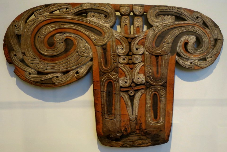 Canoe splashboard, Trobriand Islands, Honolulu Museum of Art, 4193