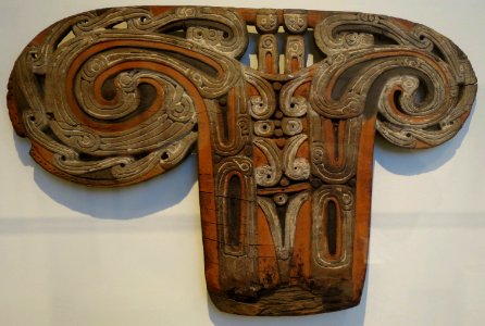 Canoe splashboard, Trobriand Islands, Honolulu Museum of Art, 4193