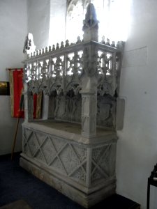 CanopiedTombPoyntzChapelIronActon
