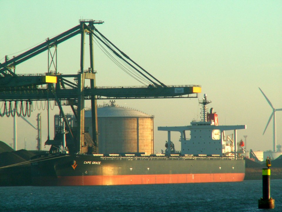 Cape Grace IMO 9271638 at kai, Mississippi harbour, Port of Rotterdam, Holland 29-Jan-2006