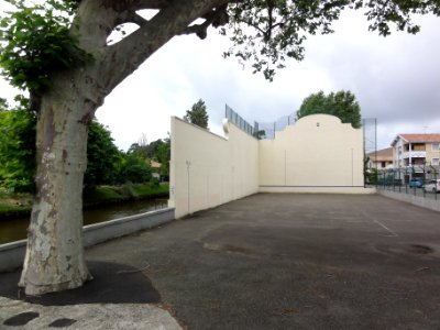 Capbreton (Landes) fronton mur à gauche