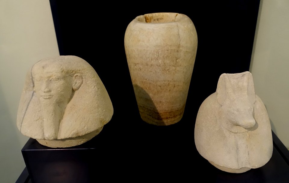 Canopic jar and lids, Egypt, Abusir el-Meleq, jar 19th-20th dynasty, 1292-1070 BC, lids 19th-21st dynasty, limestone, H 3121-3123 - Martin von Wagner Museum - Würzburg, Germany - DSC05327