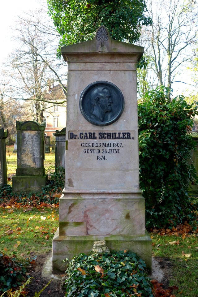 Carl Schiller grave - Dom- und Magnifriedhof - Braunschweig, Germany - DSC04240