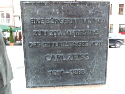 Carl Zeiss Denkmal Jena - 7