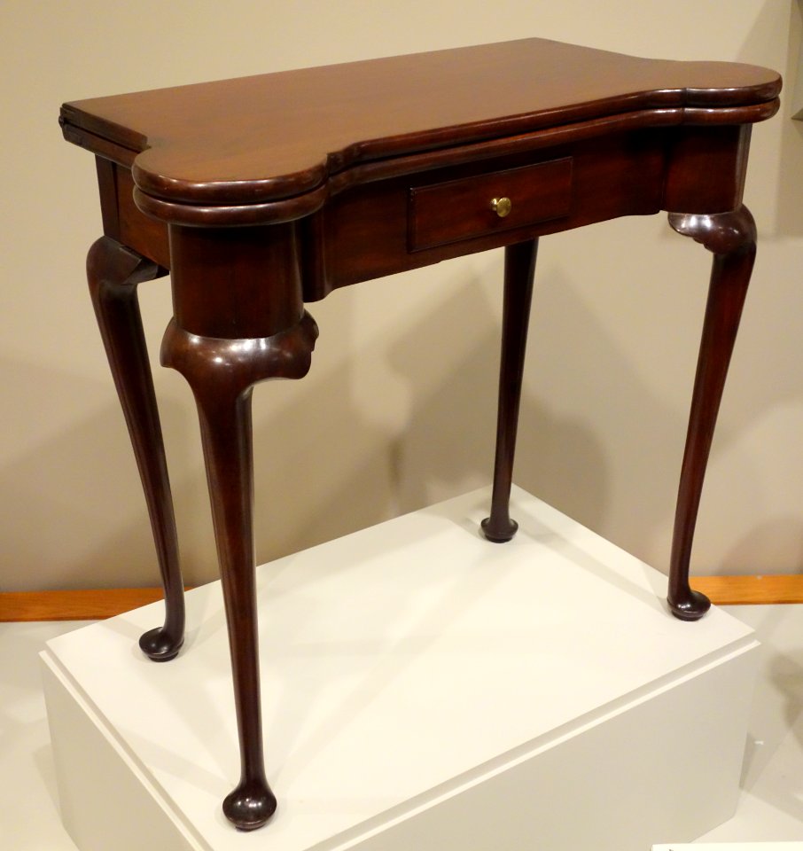 Card table, Boston, Massachusetts, 1740-1755, mahogany, white pine - Winterthur Museum - DSC01368