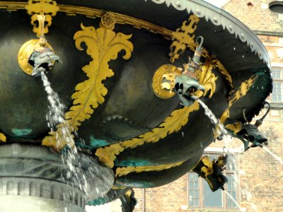 Caritas Well detail - Copenhagen - DSC08846