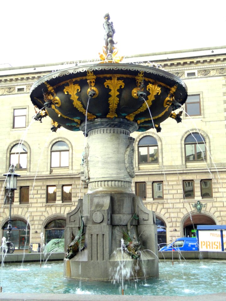 Caritas Well - Copenhagen - DSC08840