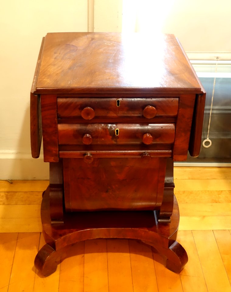 Card table, made by the Charack Company, c. 1939, mahogany, brass - Old Colony History Museum - Taunton, Massachusetts - DSC03727