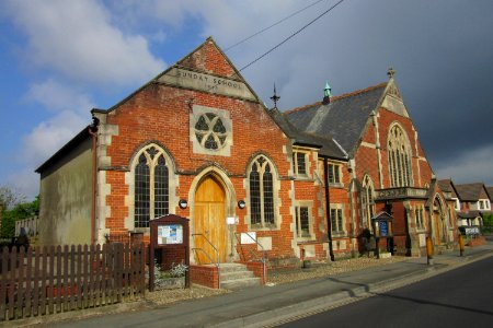 Carisbrooke and Gunville Methodist Church, Gunville Road, Gunville (May 2016) (8)