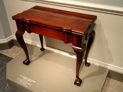 Card Table attributed to John Goddard, Newport, 1760-1770, mahogany - National Gallery of Art, Washington - DSC09683