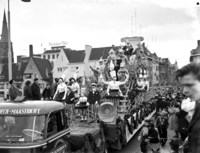 Carnavalsoptocht in Maastricht, Bestanddeelnr 912-0863