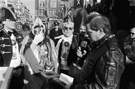 Carnavalsoptocht in Amsterdam. Andreas de Eerste en Schaefer, Bestanddeelnr 931-9924