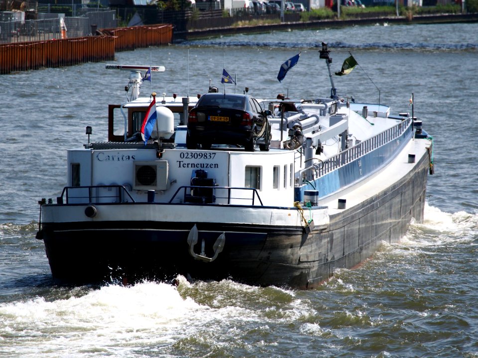 Caritas - ENI 02309837, Amsterdam-Rijnkanaal pic4