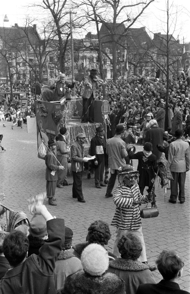 Carnavalsoptocht in Maastricht, Bestanddeelnr 911-0557