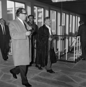 Carel Briels contra Dr. Nuver voor de rechter te Anrhem. Dr. Nuver , mr. F. K. R, Bestanddeelnr 915-6863