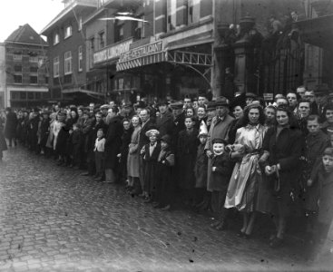 Carnavalsoptocht in Bergen op Zoom. Publiek, Bestanddeelnr 902-5811