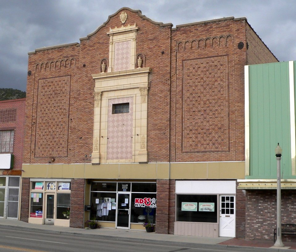 Capital Theater (Ely) from SE 1