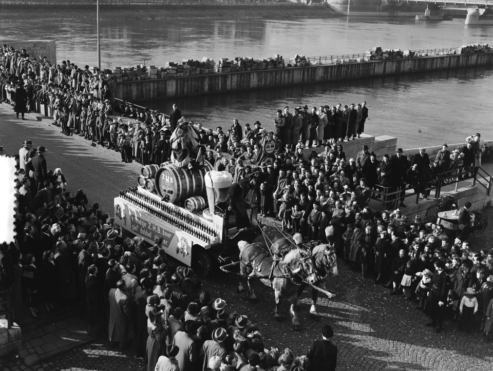 Carnavalsoptocht in Maastricht, Bestanddeelnr 904-9807