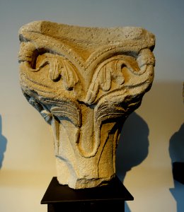 Capital, Mosteiro de Santa Cruz, 12th century - Museu Nacional de Machado de Castro - Coimbra, Portugal - DSC09878