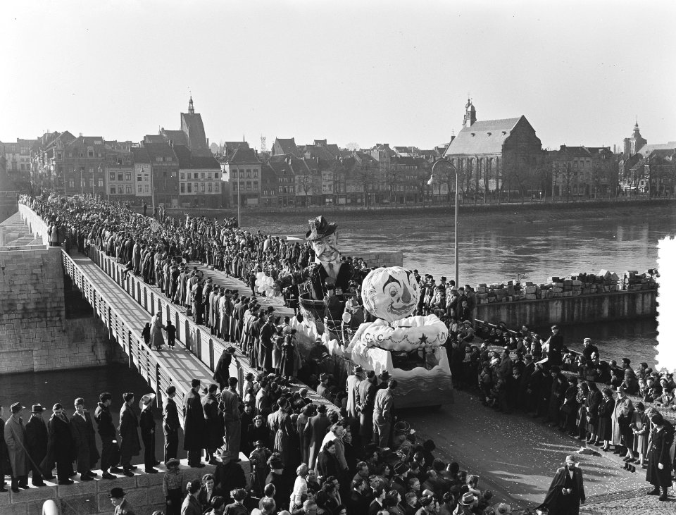 Carnavalsoptocht in Maastricht, Bestanddeelnr 904-9808
