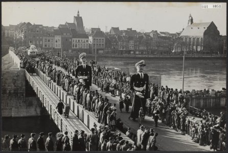 Carnavals, optochten, poppen, praalwagens, Bestanddeelnr 044-0051