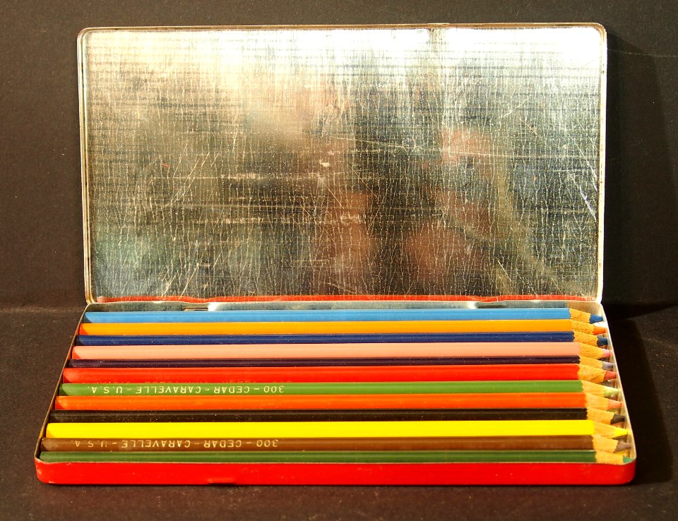 Caravelle crayons couleurs , kleurpotloden tin, pic2