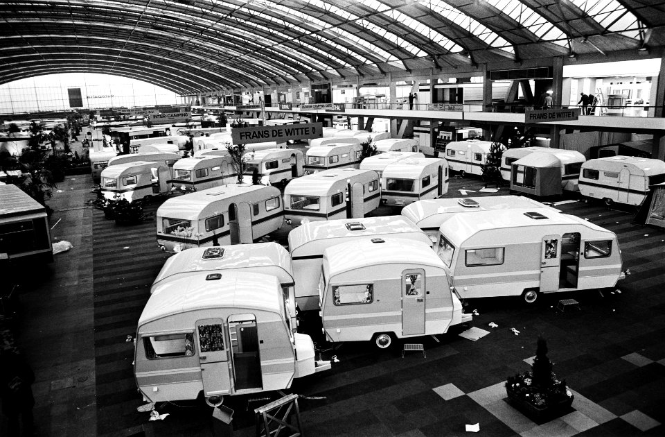 Caravan RAI 1974 overzicht caravantentoonstelling, Bestanddeelnr 927-6369