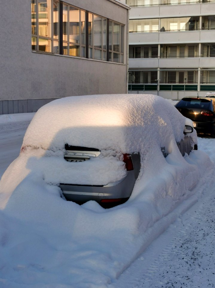 Car Kuusiluodonkatu Oulu 20210205 02