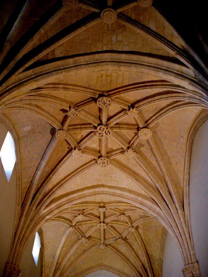 Carbonero el Mayor - Iglesia de San Juan Bautista 04