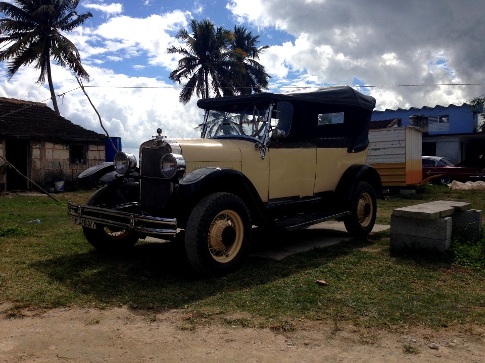 Car in Playa Larga Cuba 02