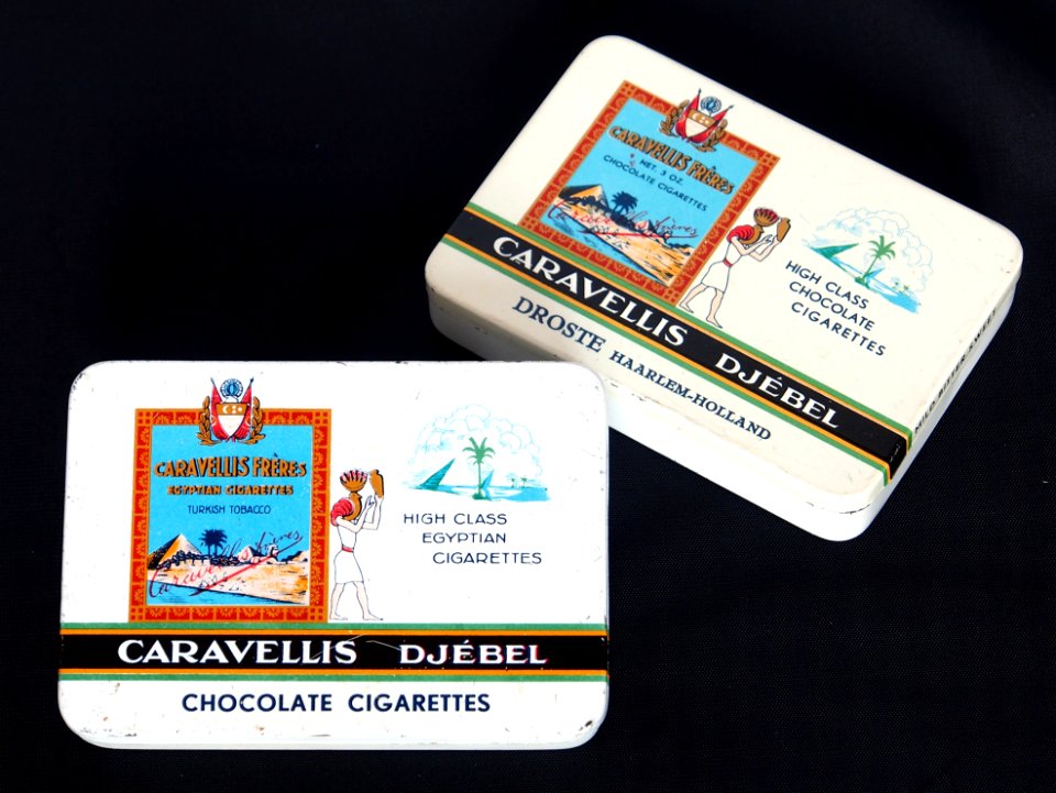 Caravellis Djébel Chocolate Cigarettes blikjes van Droste