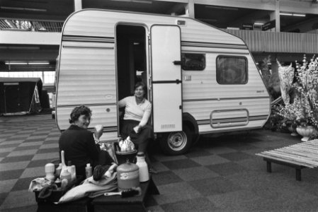 Caravan en Camping RAI84 in aanbouw Europahal met caravans, Bestanddeelnr 932-8765 photo
