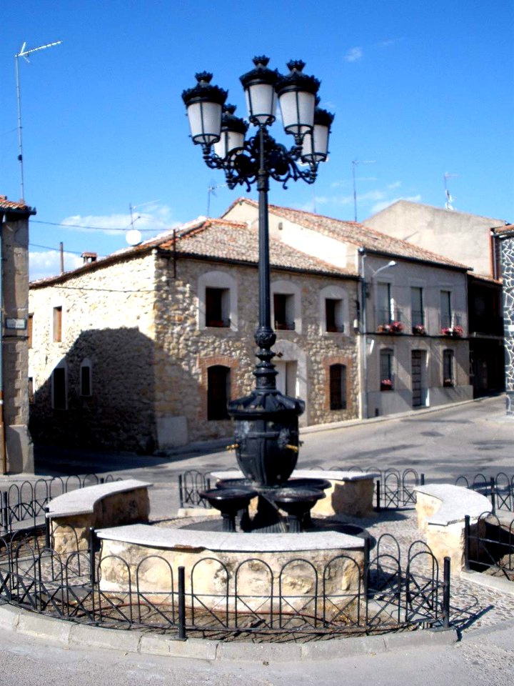 Carbonero el Mayor - Fuente 01