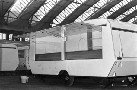 Caravantentoonstelling van de RAI caravan met openslaand wand, Bestanddeelnr 922-0311
