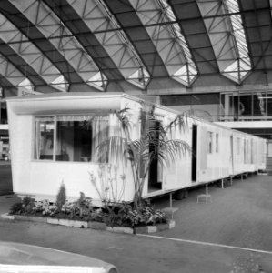 Caravan Rai 1965 , een zogenaamde stacaravan 10.25 meter lang bij 2.90 meter bre, Bestanddeelnr 917-3792