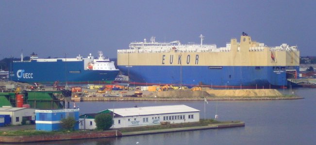Car carriers Auto Bank and Morning Linda