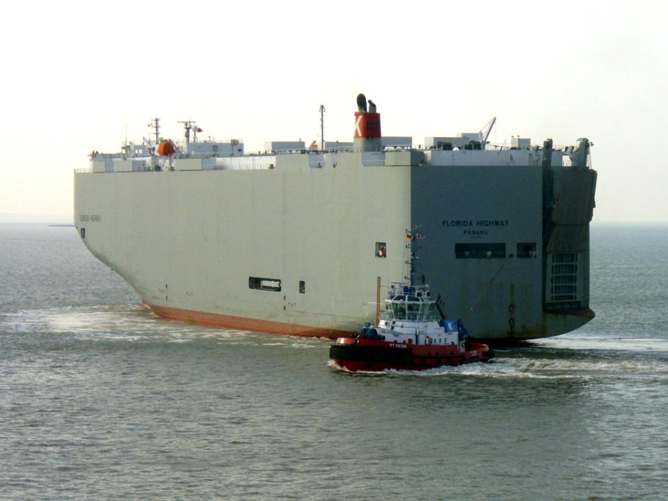 Car carrier Florida Highway