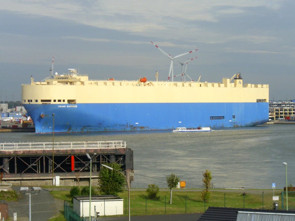 Car carrier Grand Sapphire