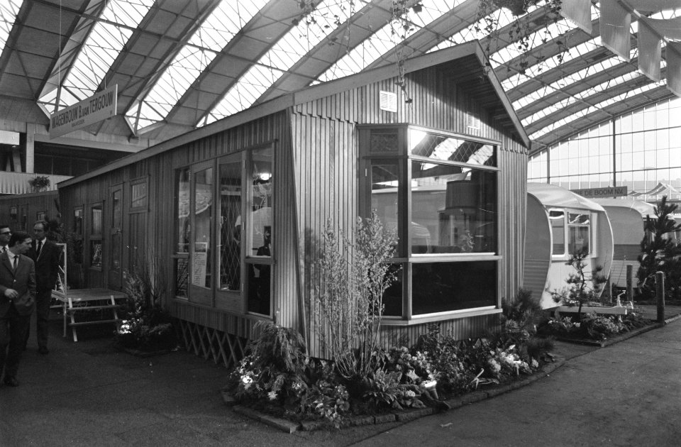 Caravan RAI 1968, nummer 3 Bungalowstijl-caravan, Bestanddeelnr 921-0230