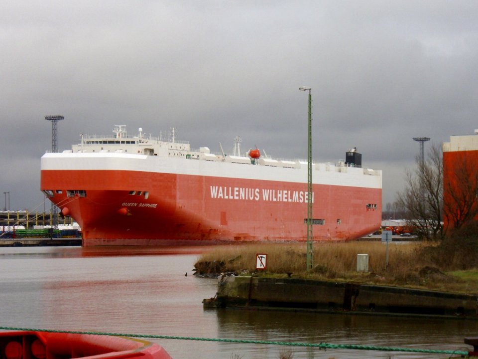 Car carrier Queen Sapphire