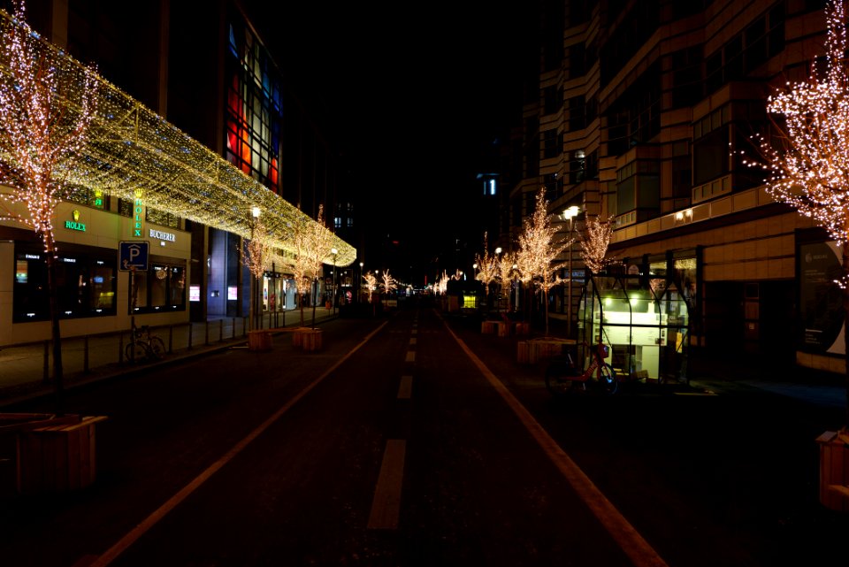 Car free Friedrichstraße at night 2021-01-17 09