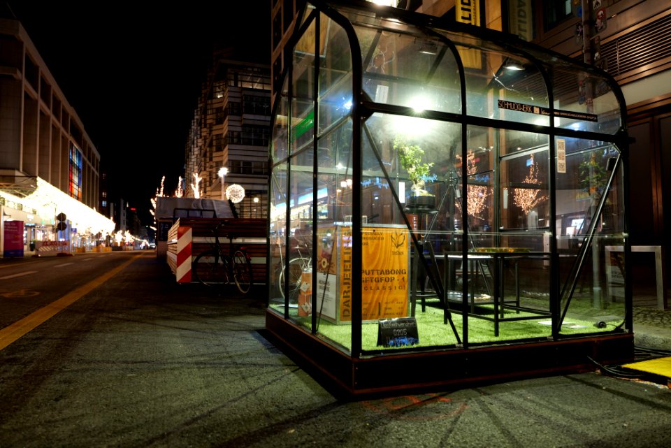 Car free Friedrichstraße at night 2021-01-17 08