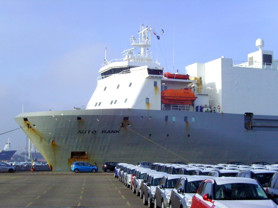 Car carrier Auto Bank (2)