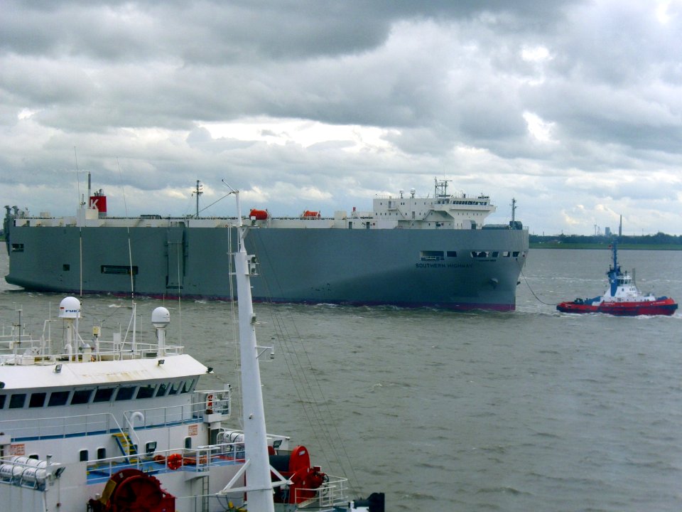 Car carrier Southern Highway