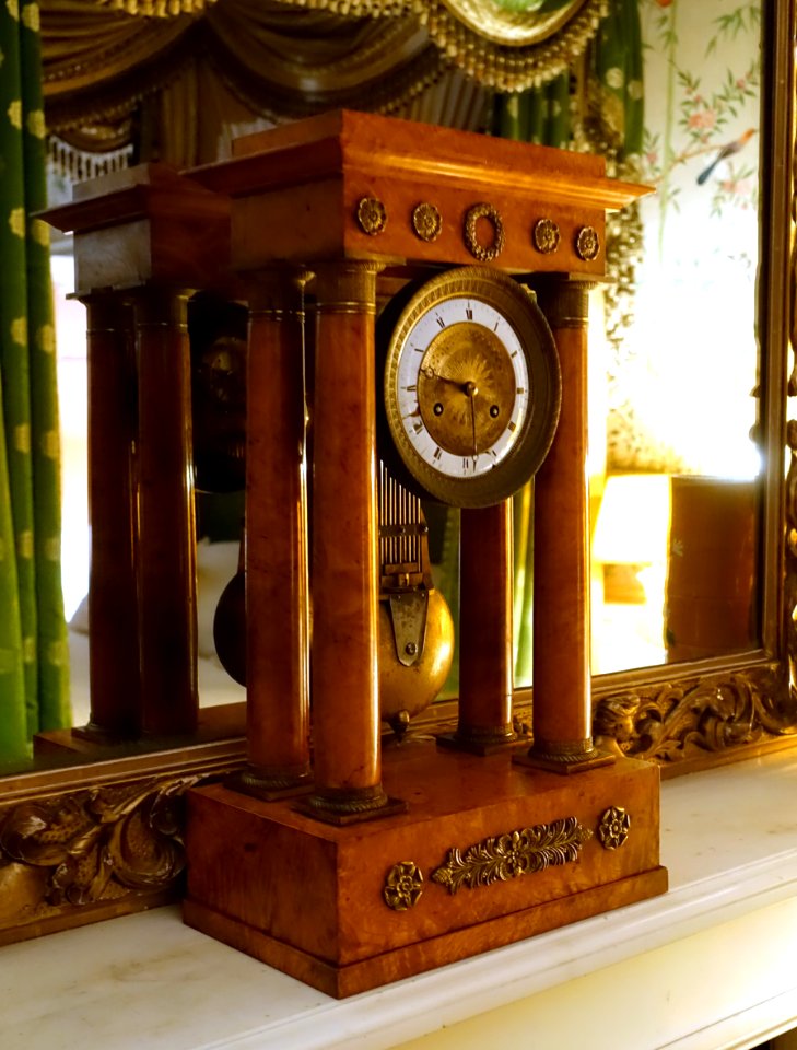 Clock - Wellington Bedroom - Chatsworth House - Derbyshire, England - DSC03361