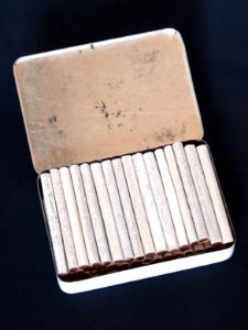 Caravellis Djébel Chocolate Cigarettes blikje, foto 2