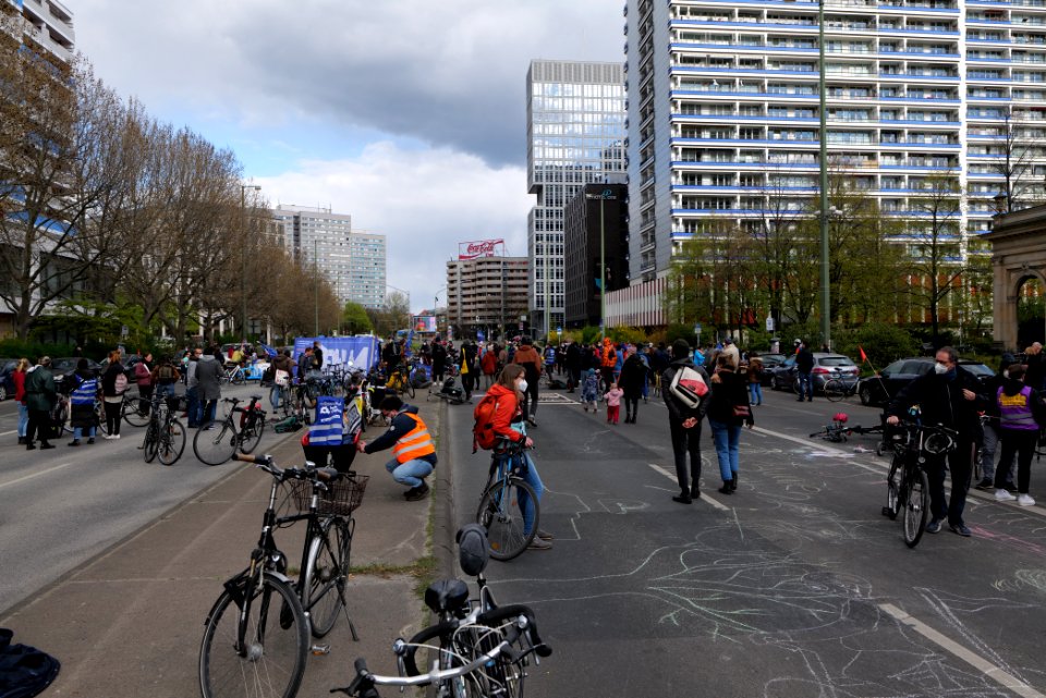 Car free Leipziger Straße protest Berlin 2021-04-25 10