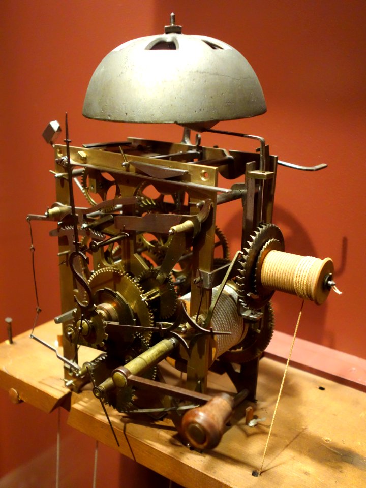 Clockwork with alarm mechanism, made by Nathaniel Dominy V, 1799 - Winterthur Museum - DSC01610