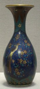 Cloisonné vase with flower and bird design by Kanzan Denshichi